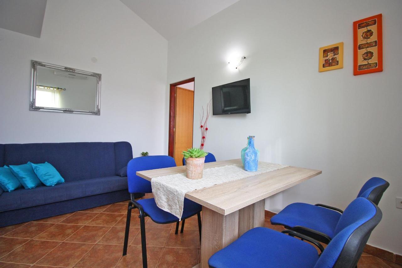 Brijunisol - 3 Apartments Top Position Near The Beautiful Beach Fažana Eksteriør billede