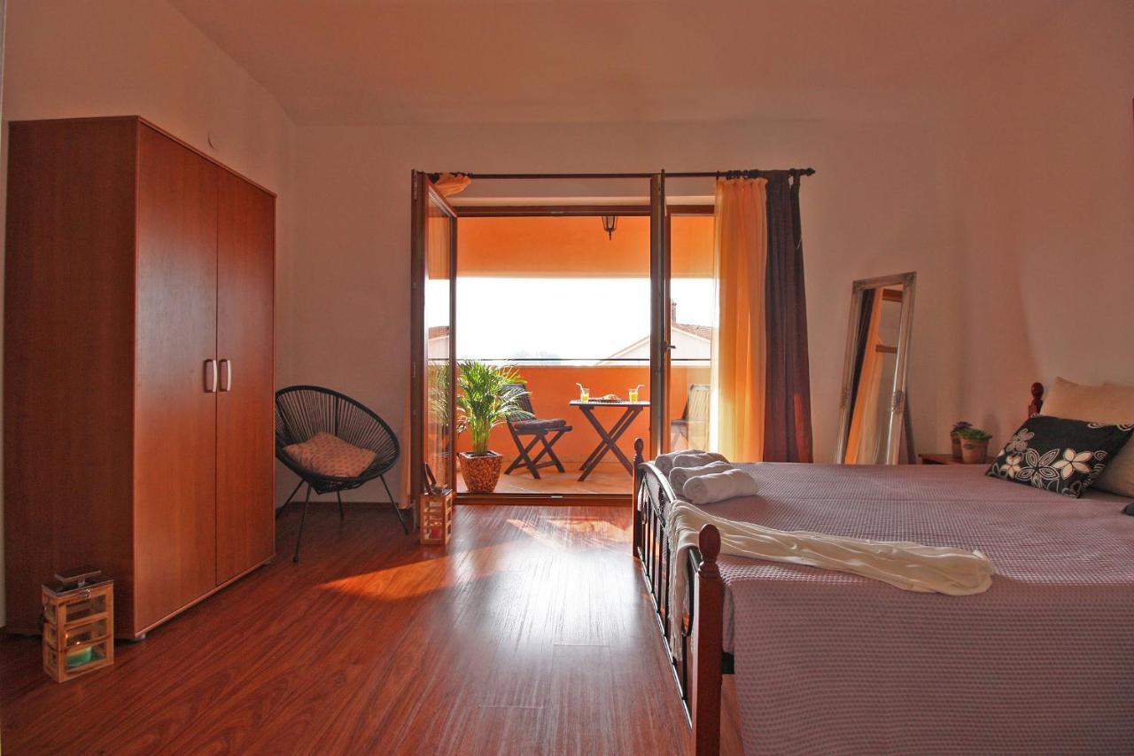 Brijunisol - 3 Apartments Top Position Near The Beautiful Beach Fažana Eksteriør billede