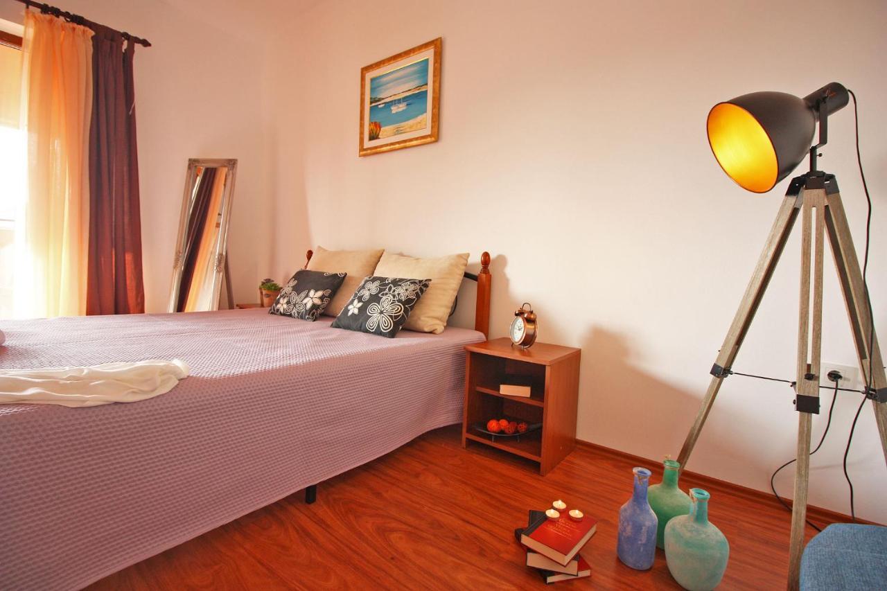 Brijunisol - 3 Apartments Top Position Near The Beautiful Beach Fažana Eksteriør billede