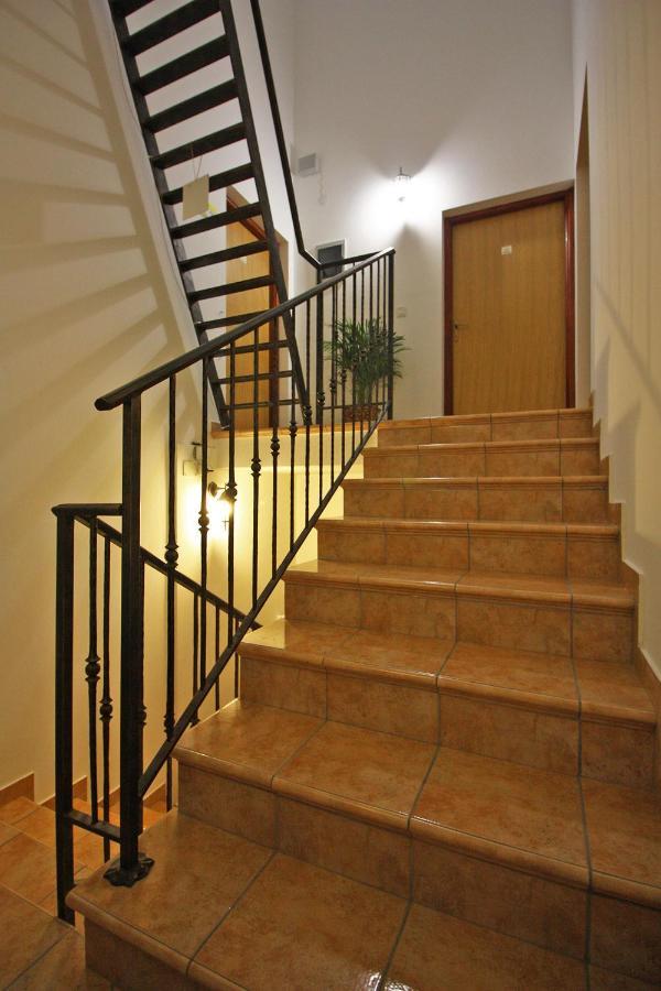 Brijunisol - 3 Apartments Top Position Near The Beautiful Beach Fažana Eksteriør billede